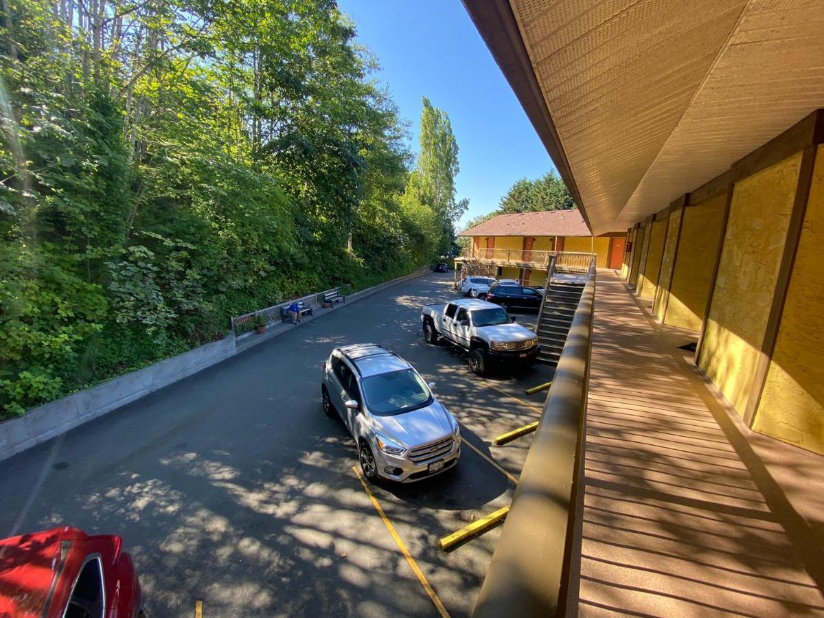 Wessex Inn By The Sea Cowichan Bay Exterior foto