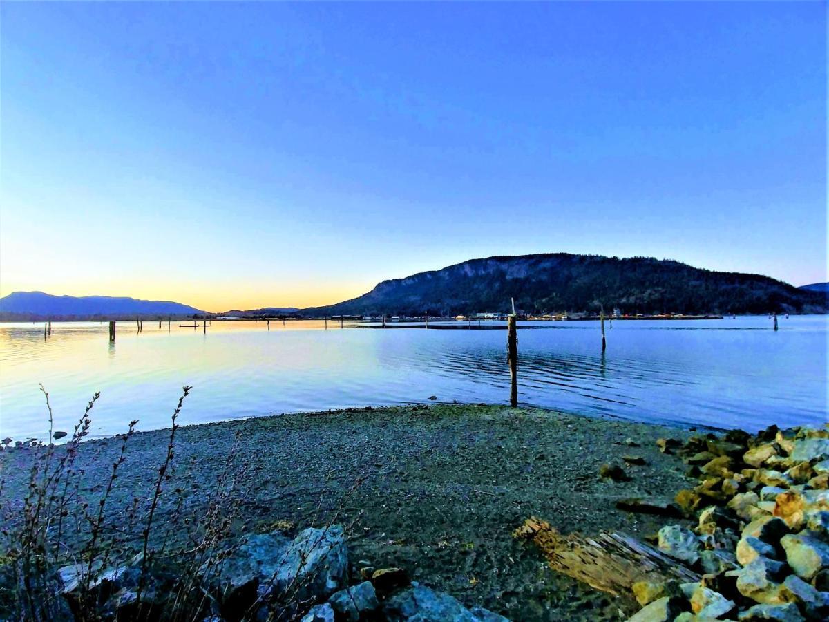 Wessex Inn By The Sea Cowichan Bay Exterior foto